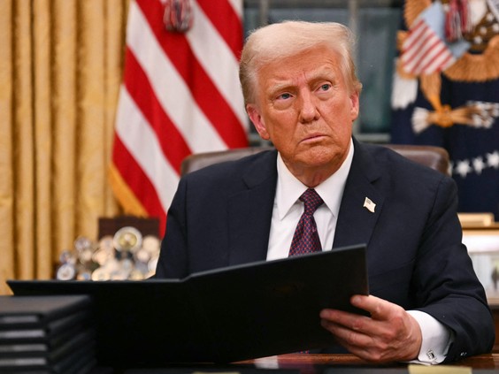 1115-mg-trump-pardons